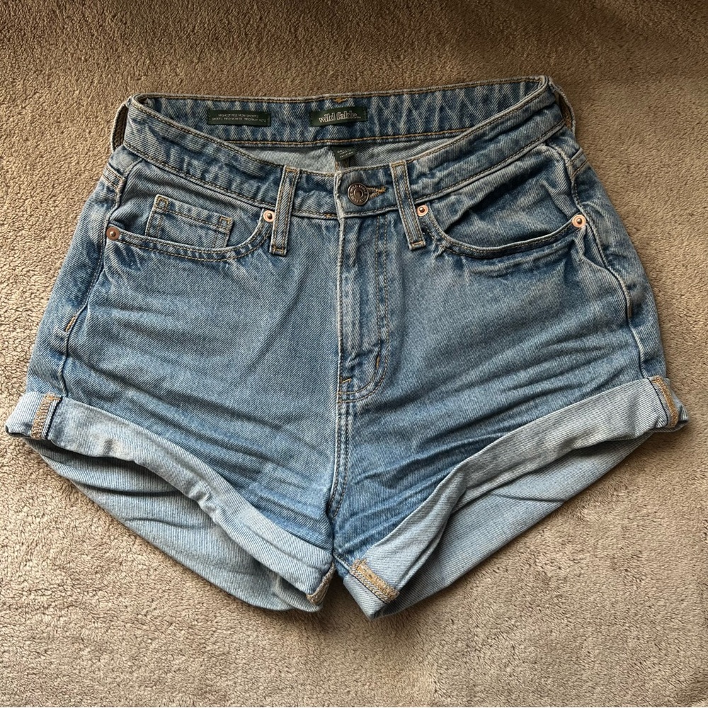 Wild Fable Mom Shorts Size 00 Highest Rise Denim Shorts Embroidered “Happy”